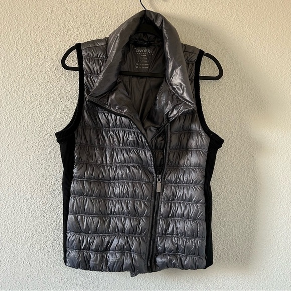 Calvin Klein Women’s Performance Premium Down Vest Medium Gray Metallic Sporty - Picture 6 of 16